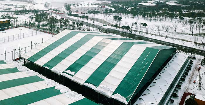 outdoor winter party tent